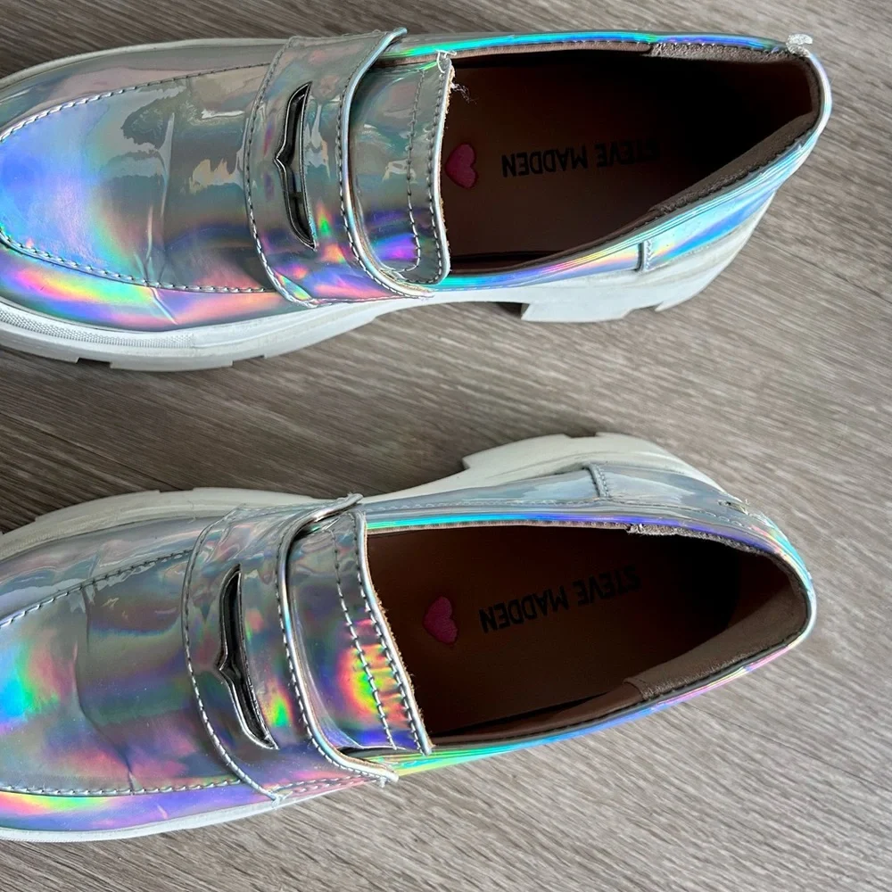 Steve Madden Lawrence Holographic Lug Sole Loafer Girls 3M